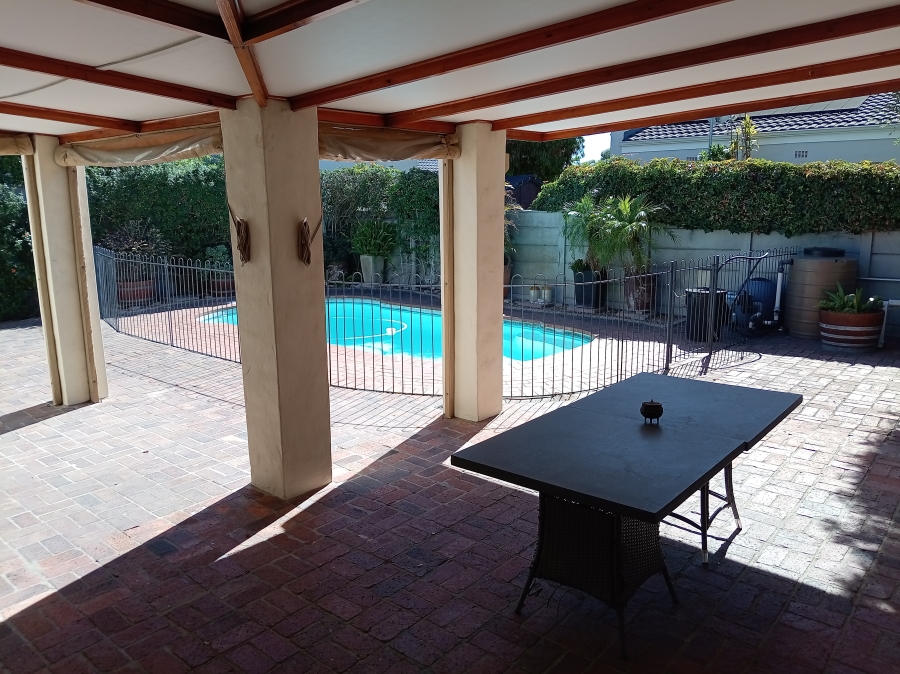 4 Bedroom Property for Sale in Edgemead Western Cape